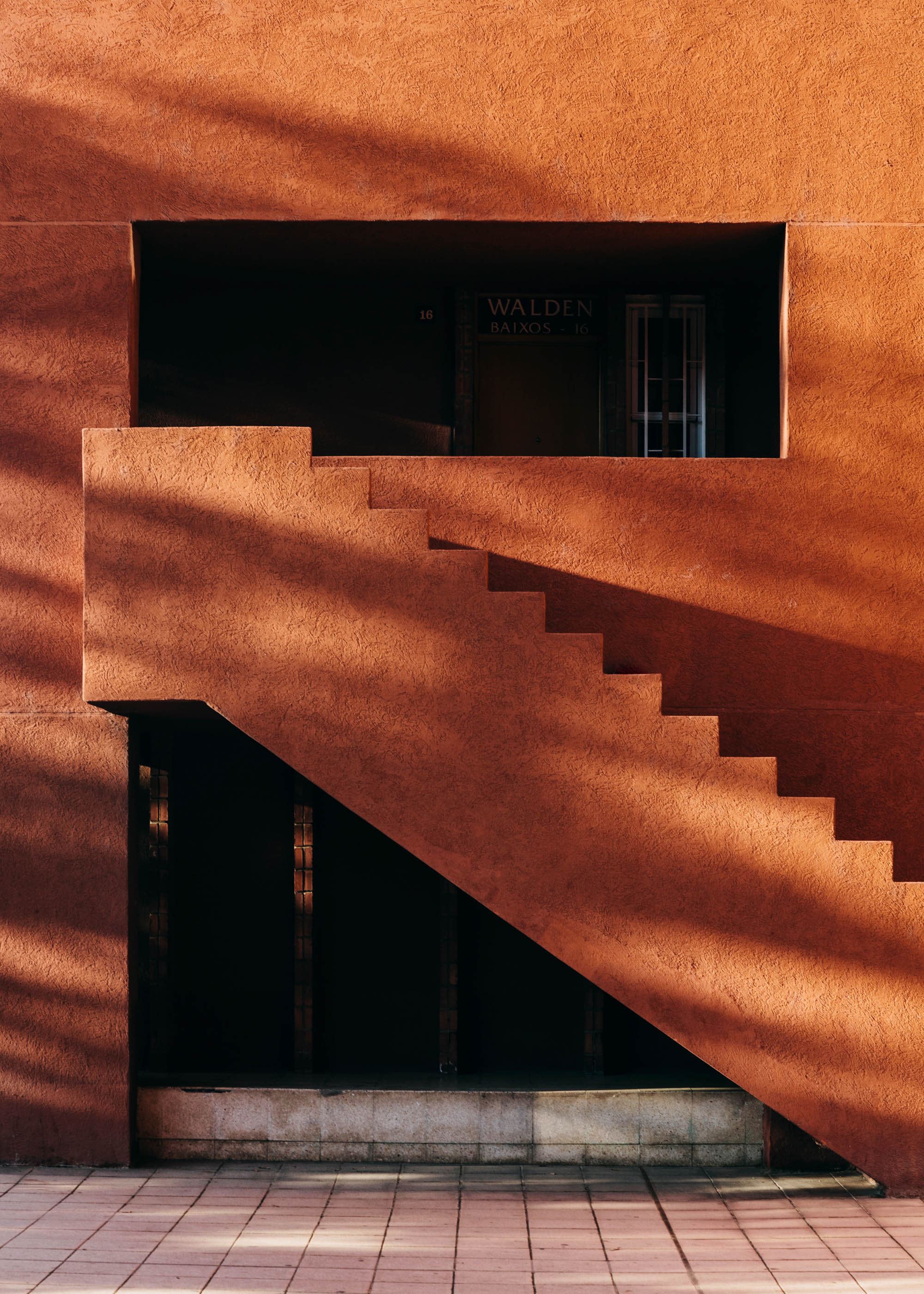 #editorial #monocle #architecture #bofill #walden #orange