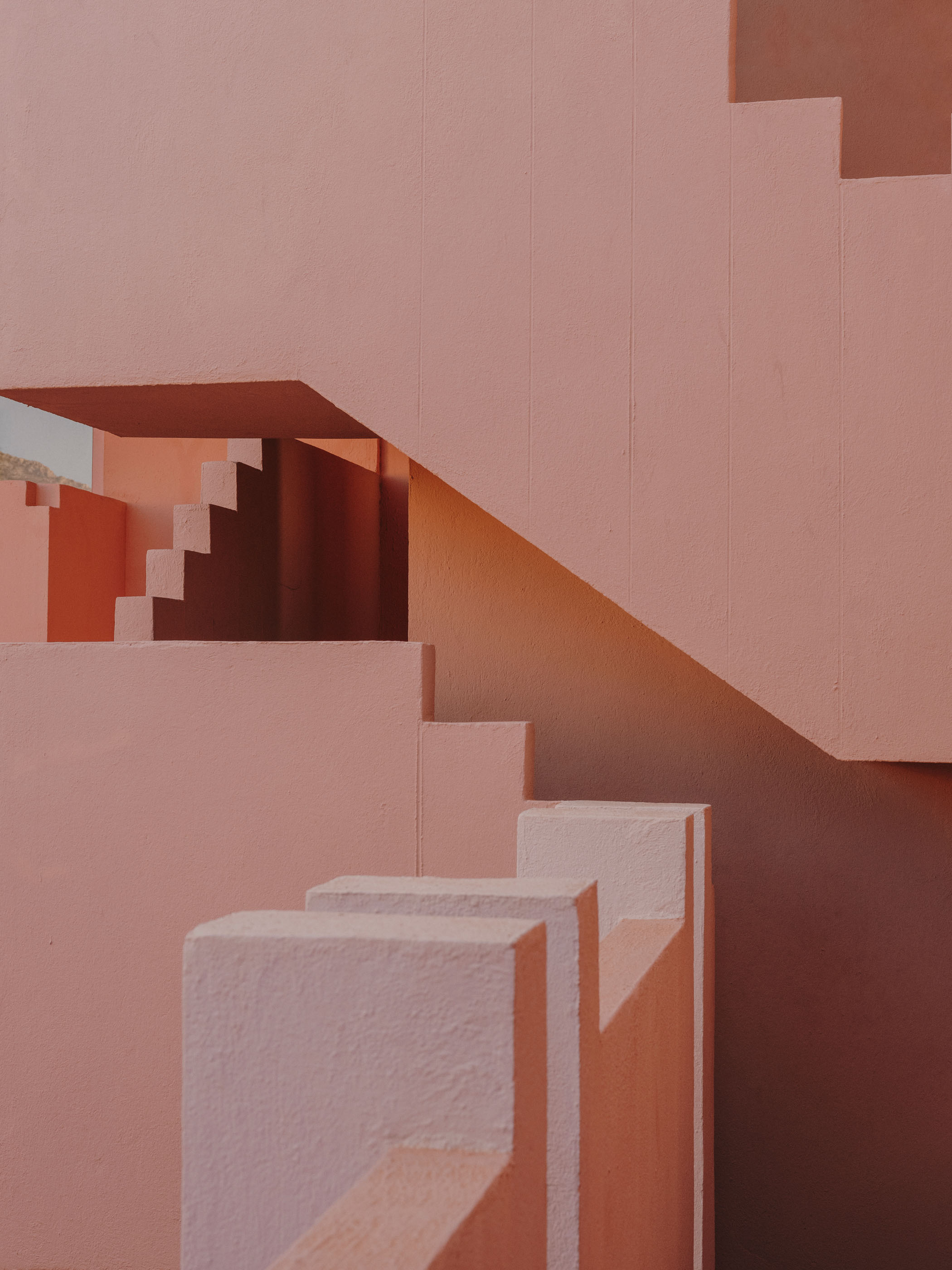 La Muralla Roja and Xanadú – Salva López