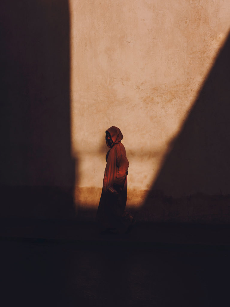 #2018 #marrakech #morocco #wall #people #shadows 
