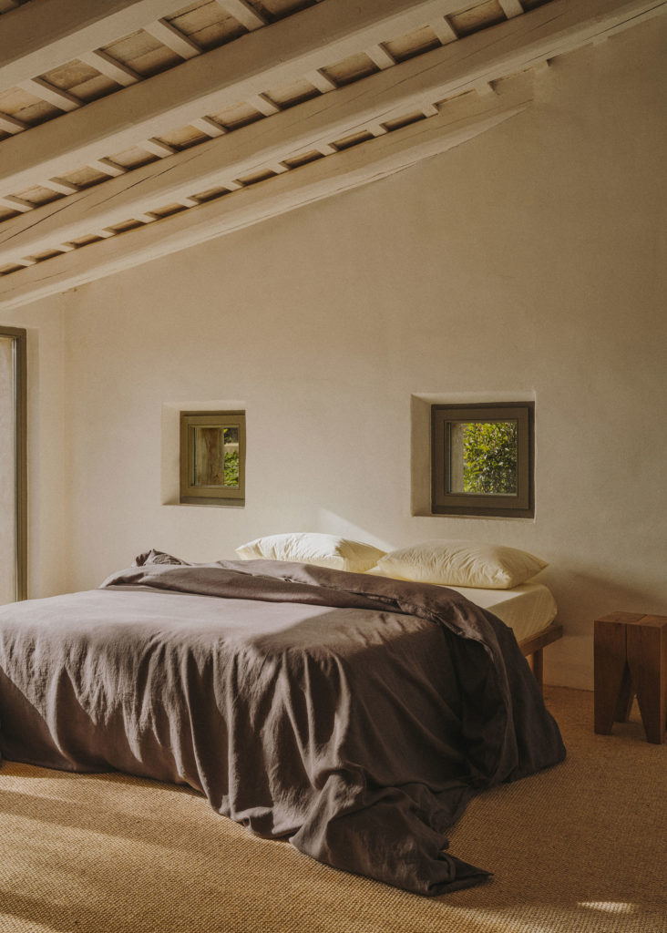 #mangocasa #interiors #bedroom #cobalto 