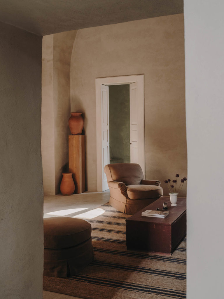 #andrewtrotter #marcelomartinez #puglia #soleto #interiors #livingroom #byblasco