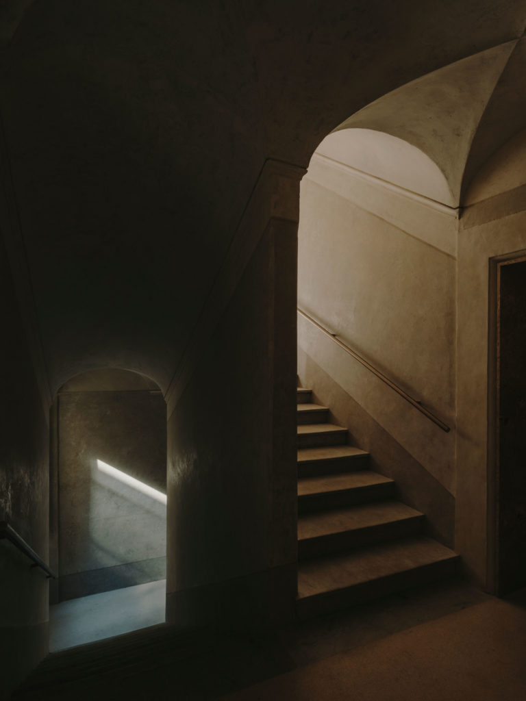 #henrytimi #roma #openhouse #hotels #nomos #stairs