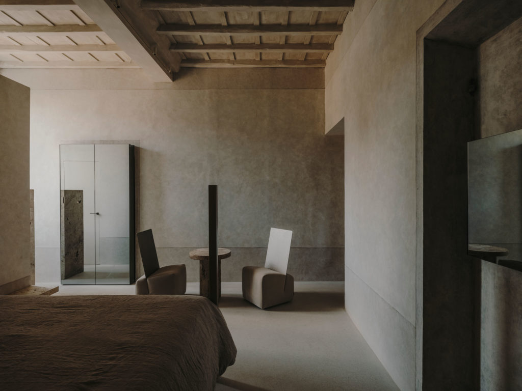 #henrytimi #roma #openhouse #hotels #nomos #bedrooms