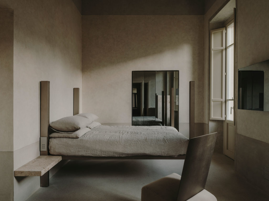 #henrytimi #roma #openhouse #hotels #nomos #bedrooms