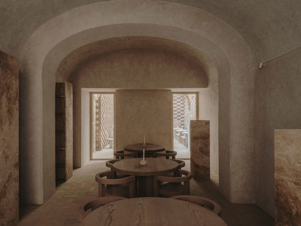 #henrytimi #roma #openhouse #hotels #nomos #restaurants