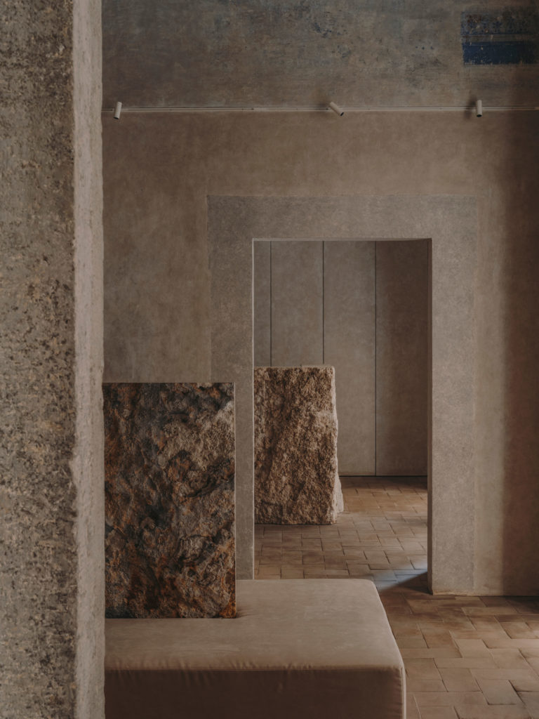 #henrytimi #roma #openhouse #hotels #nomos #lobby