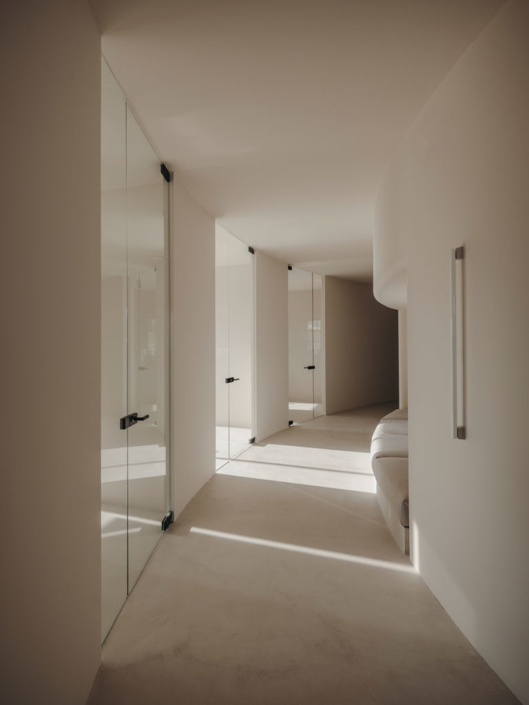 #isernserra #gigistudios #barcelona #workspace #office #corridor #interiors