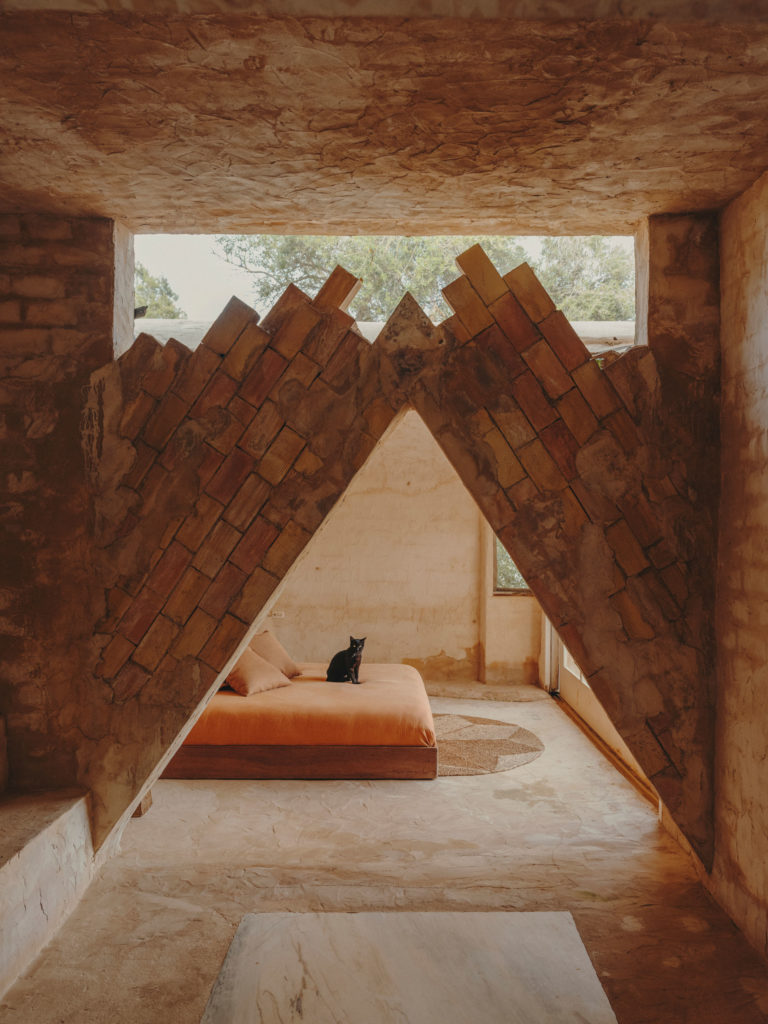 #madeinibiza #sandradekeller #ibiza #mediterranean #interiors #bedroom