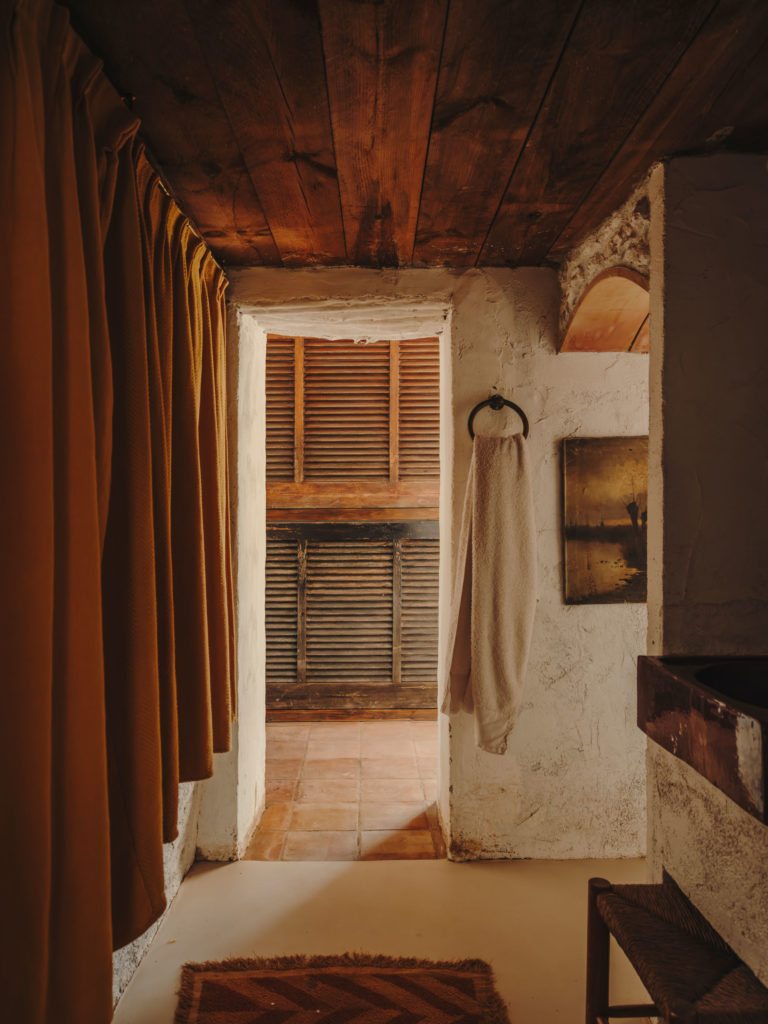 #cancanana #cobalto #tarragona #gabrielescamez #milkmagazine #mediterranean #interiors