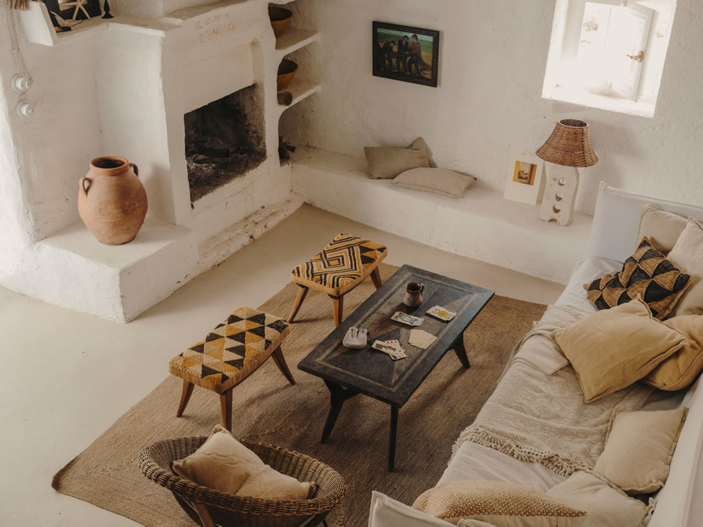#cancanana #cobalto #tarragona #gabrielescamez #milkmagazine #mediterranean #livingroom #interiors