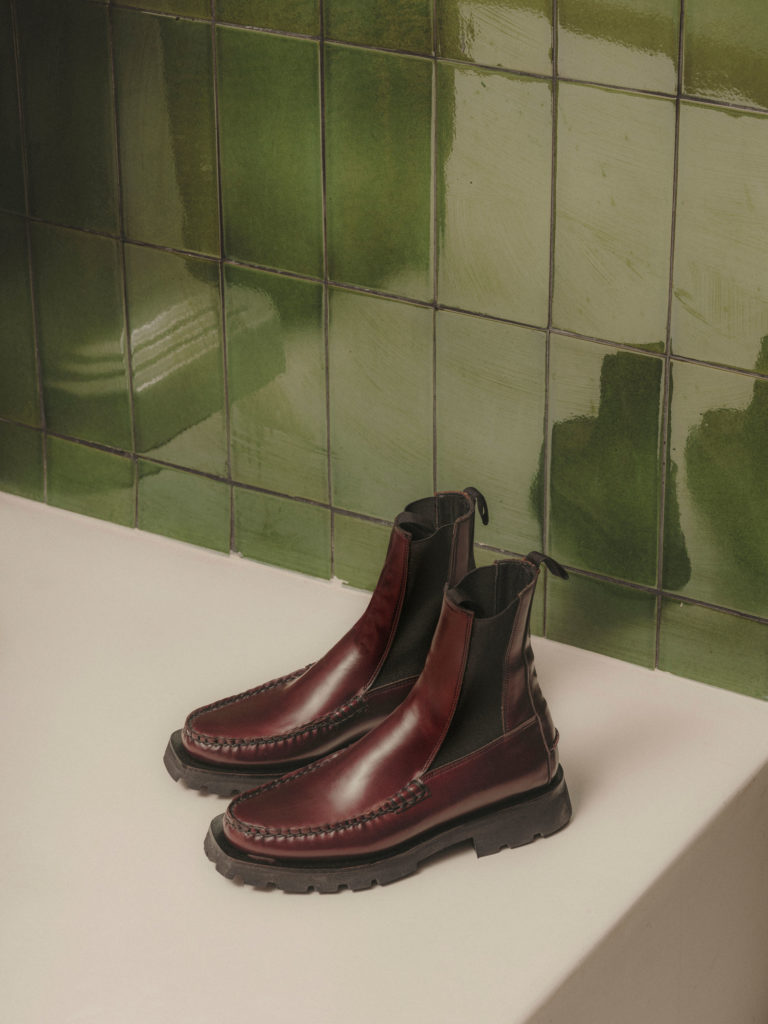 #hereu #stilllife #fashion #shoes #cobalto