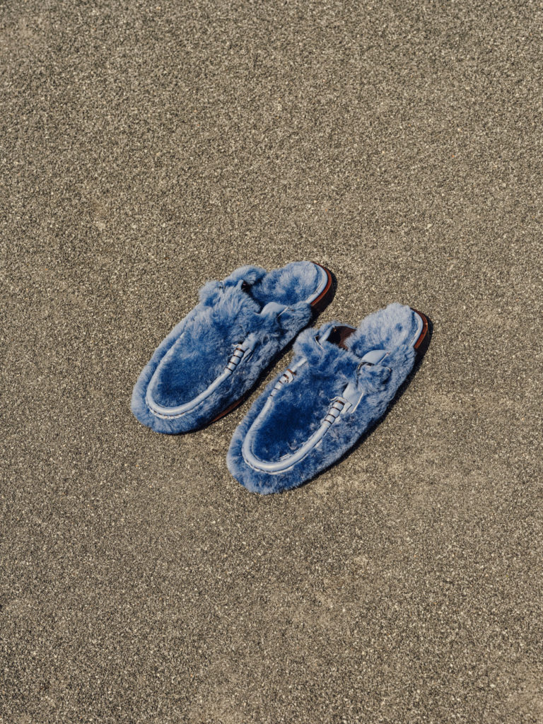 #hereu #cabanes #costabrava #quarry #blue #shoes #stilllife