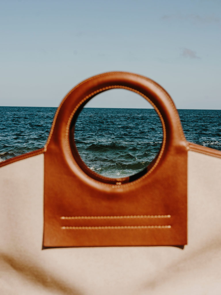 #hereu #begur #costabrava #bags #stilllife #orange #sea