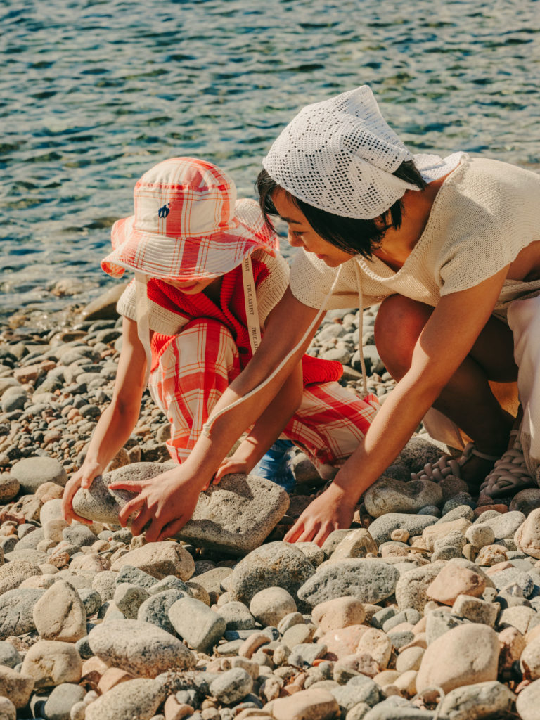 #kinfolk #family #kids #fashion #costabrava #casasalguer #red 