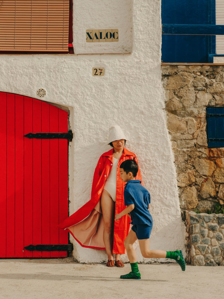 #kinfolk #family #kids #fashion #costabrava #casasalguer #beach #mediterranean #red #blue 