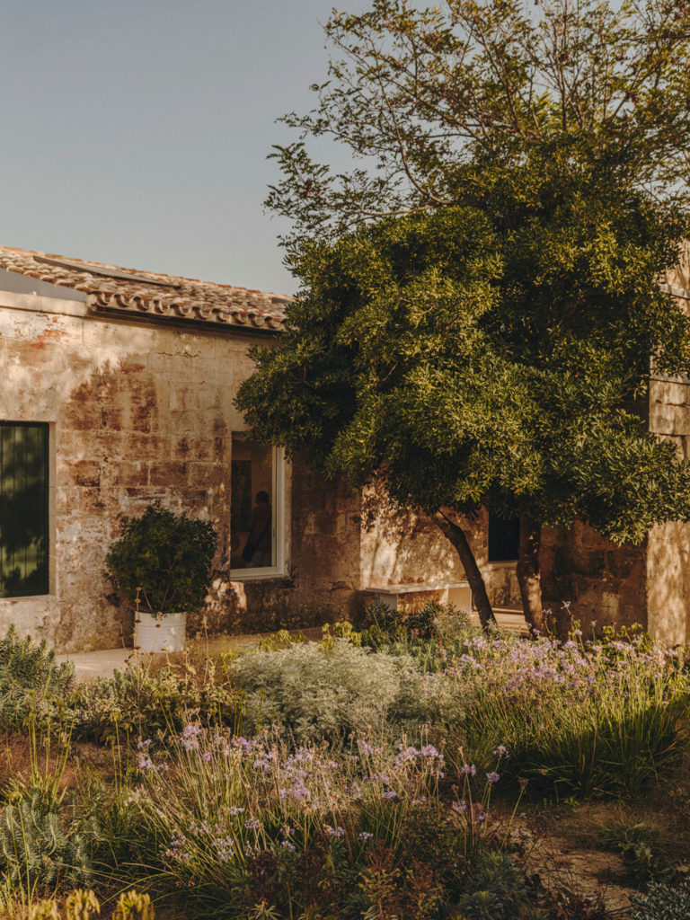 #hauser&wirth #menorca #2021 #pietoudolf #gardens #mediterranean #illadelrei #mahon