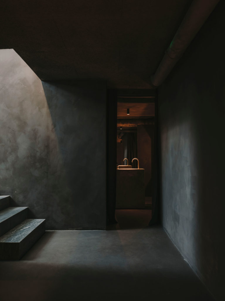 #plantea #gofio #restaurants #madrid #interiors #bathroom