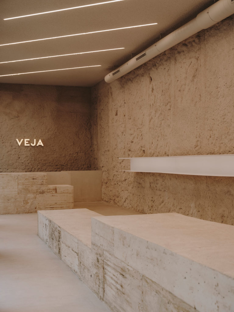 #plantea #interiors #retail #veja #interiors #madrid 
